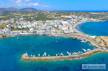 Strand Starbeach Chersonissos - Beach Starbeach Hersonissos Photo 12 - Foto van https://www.grieksegids.nl/fotos/chersonissos/350pixels/chersonissos-kreta-006.jpg