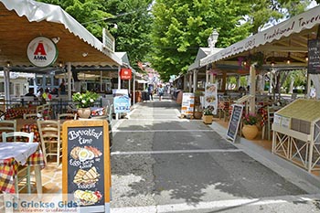 Benitses Corfu 0032 - Foto van https://www.grieksegids.nl/fotos/corfu/2019/normaal/benitses-corfu-2019-004.jpg