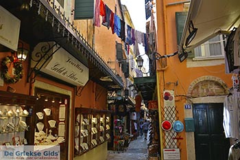Corfu stad Corfu 0048 - Foto van https://www.grieksegids.nl/fotos/corfu/2019/normaal/corfu-stad-corfu-2019-011.jpg