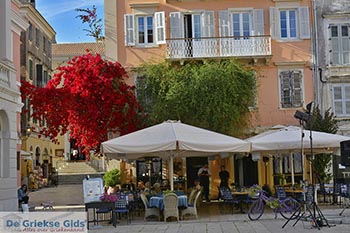 Corfu stad Corfu 0066 - Foto van https://www.grieksegids.nl/fotos/corfu/2019/normaal/corfu-stad-corfu-2019-029.jpg