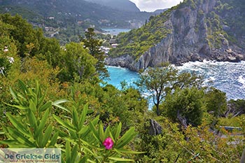 Paleokastritsa Corfu 0114 - Foto van https://www.grieksegids.nl/fotos/corfu/2019/normaal/paleokastritsa-corfu-2019-009.jpg