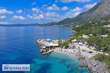 Luchtfoto Nisaki Corfu - Foto van https://www.grieksegids.nl/fotos/corfu/normaal/luchtfoto-nisaki-corfu.jpg