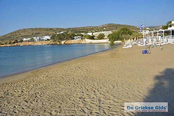 Ambelas Paros Cycladen 1 - Foto van https://www.grieksegids.nl/fotos/cycladen/paros/normaal/ambelas-paros-001.jpg