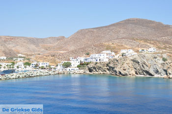 Karavostasis Folegandros | Griekenland 5 - Foto van https://www.grieksegids.nl/fotos/cycladennet-fotos/folegandros/mid/folegandros-grieksegids-005.jpg