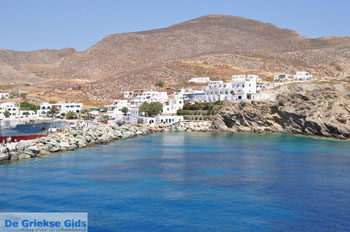 Karavostasis Folegandros | Griekenland 11 - Foto van https://www.grieksegids.nl/fotos/cycladennet-fotos/folegandros/mid/folegandros-grieksegids-011.jpg