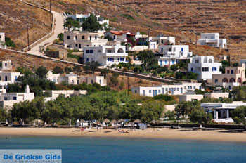 Haven Gialos Ios | Griekenland 23 - Foto van https://www.grieksegids.nl/fotos/cycladennet-fotos/ios/mid/ios-grieksegids-023.jpg