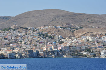 Ermoupolis Syros | Griekenland 2 - Foto van https://www.grieksegids.nl/fotos/cycladennet-fotos/syros/mid/syros-grieksegids-002.jpg