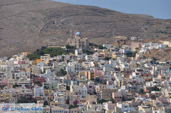 Ermoupolis Syros | Griekenland 10 - Foto van https://www.grieksegids.nl/fotos/cycladennet-fotos/syros/mid/syros-grieksegids-010.jpg