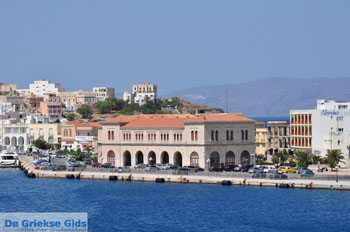 Ermoupolis Syros | Griekenland 14 - Foto van https://www.grieksegids.nl/fotos/cycladennet-fotos/syros/mid/syros-grieksegids-014.jpg