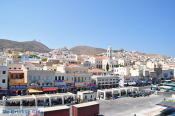 Ermoupolis Syros | Griekenland 17 - Foto van https://www.grieksegids.nl/fotos/cycladennet-fotos/syros/mid/syros-grieksegids-017.jpg