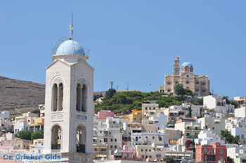 Ermoupolis Syros | Griekenland 37 - Foto van https://www.grieksegids.nl/fotos/cycladennet-fotos/syros/mid/syros-grieksegids-037.jpg