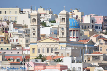 Ermoupolis Syros | Griekenland 42 - Foto van https://www.grieksegids.nl/fotos/cycladennet-fotos/syros/mid/syros-grieksegids-042.jpg