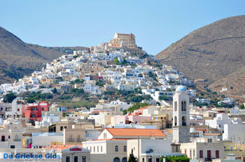 Ermoupolis Syros | Griekenland 52 - Foto van https://www.grieksegids.nl/fotos/cycladennet-fotos/syros/mid/syros-grieksegids-052.jpg