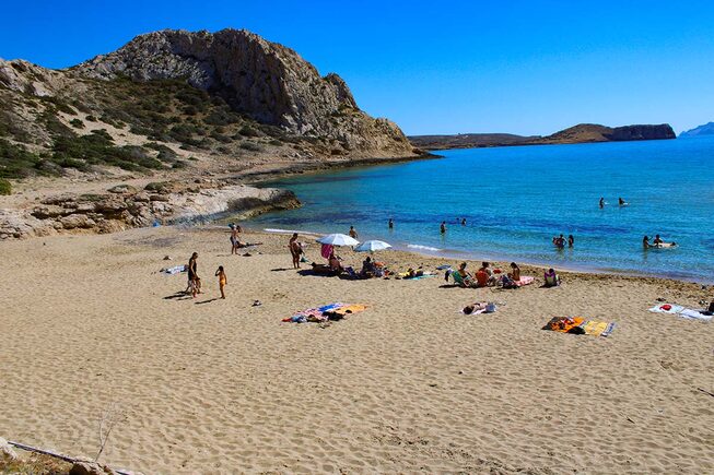 Arkasa beach Karpathos | Dodecanese - Foto van https://www.grieksegids.nl/fotos/dodecanese/karpathos/arkasa/mid/arkasa-004.jpg?v=1781942406