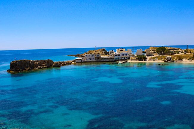 Lefkos, badplaats in het westen van Karpathos | Dodecanese - Foto van https://www.grieksegids.nl/fotos/dodecanese/karpathos/lefkos/mid/lefkos-005.jpg?v=1781940744