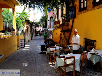 Taverna in het oude centrum  | Chania stad | Kreta - Foto van https://www.grieksegids.nl/fotos/eiland-kreta/fotos-mid/chania-kreta/chania-stad-005.jpg