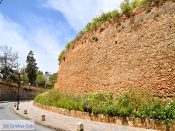 Schiavo vesting  | Chania stad | Kreta - Foto van https://www.grieksegids.nl/fotos/eiland-kreta/fotos-mid/chania-kreta/chania-stad-080.jpg