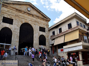 Ingang overdekte markt  | Chania stad | Kreta - Foto van https://www.grieksegids.nl/fotos/eiland-kreta/fotos-mid/chania-kreta/chania-stad-081.jpg