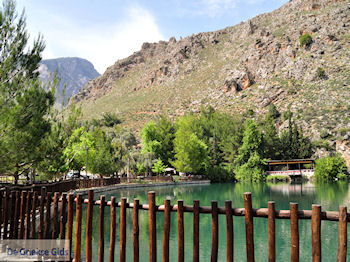 Zaros Kreta | Griekenland 3 - Foto van https://www.grieksegids.nl/fotos/eiland-kreta/fotos-mid/kreta-fotos/zaros-kreta-003.jpg