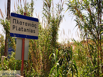 Welkom in Platanias  | Chania | Kreta - Foto van https://www.grieksegids.nl/fotos/eiland-kreta/fotos-mid/platanias-stalos-agiamarina/platanias-chania-01.jpg