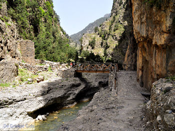 Samariakloof (Chania Kreta) - Foto van https://www.grieksegids.nl/fotos/eiland-kreta/fotos-mid/samaria-kreta/samaria-kreta-025.jpg