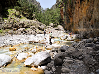 Samariakloof (Chania Kreta) - Foto van https://www.grieksegids.nl/fotos/eiland-kreta/fotos-mid/samaria-kreta/samaria-kreta-041.jpg