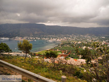 De haven van Souda | Chania Kreta | Foto 2 - Foto van https://www.grieksegids.nl/fotos/eiland-kreta/fotos-mid/souda-kreta/souda-kreta-02.jpg