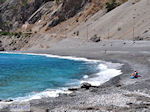 Het zand- kiezelstrand van Agia Roumeli foto 2 | Chania Kreta | Griekenland - Foto van De Griekse Gids