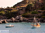 Vissersbootjes ergens tussen Agia Roumeli en Loutro | Chania Kreta | Griekenland - Foto van De Griekse Gids