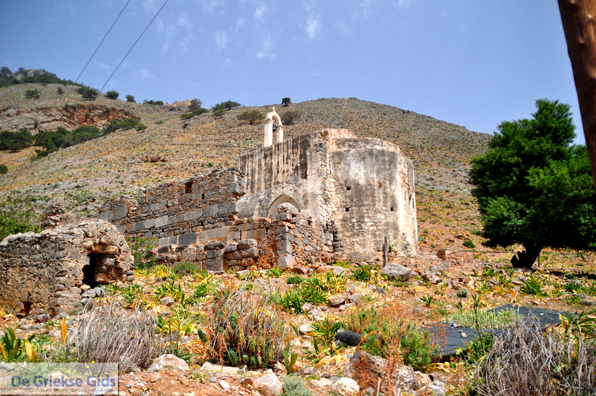 foto Een oud-byzantijnse kerk in Agia Roumeli | Chania Kreta | Griekenland