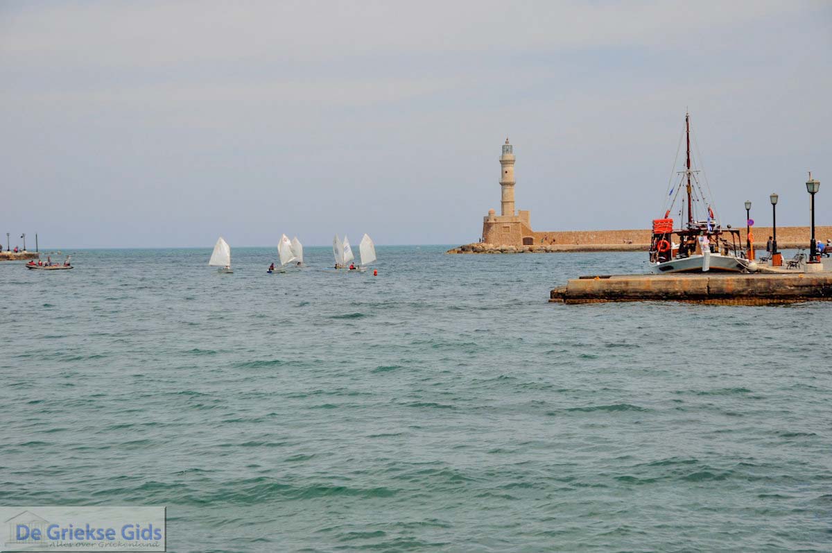 Zeilen in de haven van Chania foto 2  | Chania stad | Kreta