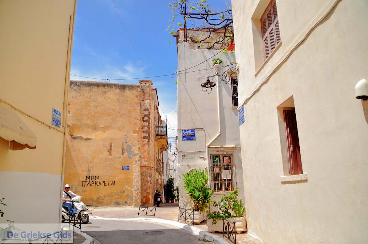 Nog een smalle steeg  | Chania stad | Kreta