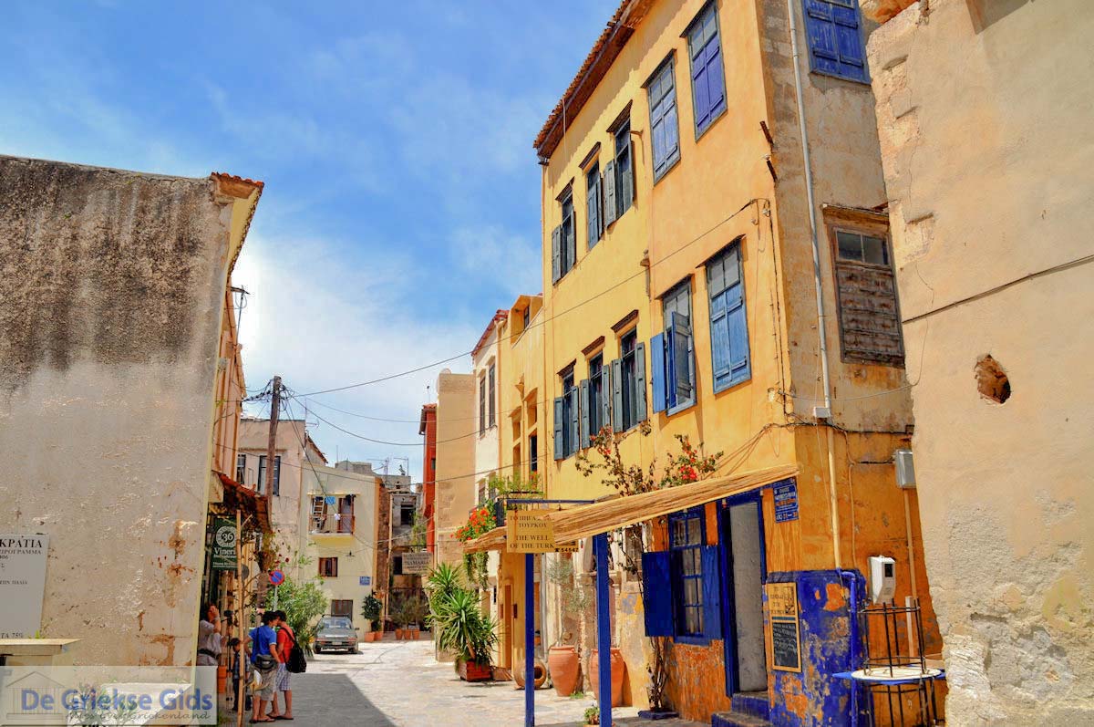 foto Kleurrijke gebouwen in de stad  | Chania stad | Kreta