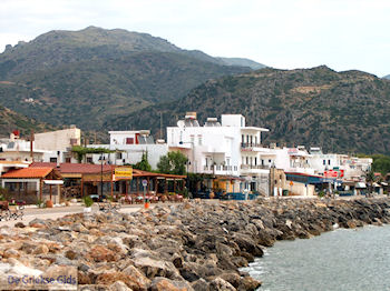 Paleochora Kreta | Griekenland 10 - Foto van https://www.grieksegids.nl/fotos/eiland-kreta/fotos/paleochora-kreta/paleochora-mid-10.jpg