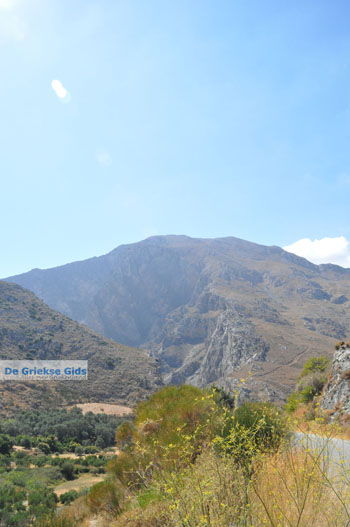 Onderweg van Spili naar Preveli | Zuid Kreta Griekenland 7 - Foto van https://www.grieksegids.nl/fotos/eiland-kreta/fotos/zuidkreta/normaal/zuid-kreta-grieksegids-0236.jpg
