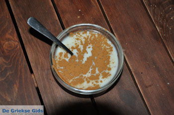 Rizogalo (Griekse rijstepap) in Matala | Zuid Kreta | De Griekse Gids - Foto van https://www.grieksegids.nl/fotos/eiland-kreta/fotos/zuidkreta/normaal/zuid-kreta-grieksegids-0294.jpg