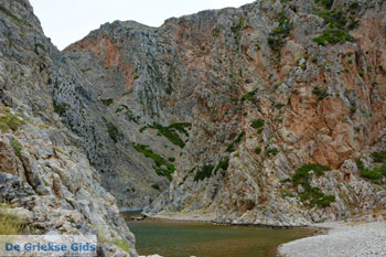 Kakia Lagada op Kythira 1 - Foto van https://www.grieksegids.nl/fotos/eiland-kythira/aghiapelagia-lagada/normaal/aghia-pelagia-kythira-155.jpg