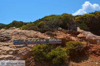 Onderweg naar het strand bij Kakia Lagada Kythira - 1 - Foto van https://www.grieksegids.nl/fotos/eiland-kythira/aghiapelagia-lagada/normaal/aghia-pelagia-kythira-166.jpg