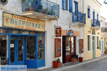 Potamos Kythira | Griekenland 2 - Foto van https://www.grieksegids.nl/fotos/eiland-kythira/potamos/normaal/potamos-kythira-025.jpg