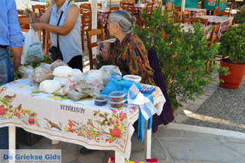 Markt Potamos Kythira | Griekenland 5 - Foto van https://www.grieksegids.nl/fotos/eiland-kythira/potamos/normaal/potamos-kythira-028.jpg