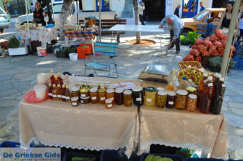 Markt Potamos Kythira | Griekenland 7 - Foto van https://www.grieksegids.nl/fotos/eiland-kythira/potamos/normaal/potamos-kythira-030.jpg