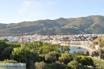 Andros-stad (Chora) | De Griekse Gids | Foto 001 - Foto van https://www.grieksegids.nl/fotos/eilandandros/andros-mid/eiland-andros-008.jpg