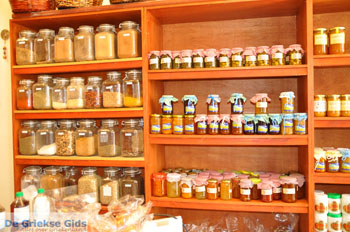 Andros-stad (Chora) | De Griekse Gids | Foto 082 - Foto van https://www.grieksegids.nl/fotos/eilandandros/andros-mid/eiland-andros-089.jpg