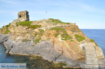 Andros-stad (Chora) | De Griekse Gids | Foto 109 - Foto van https://www.grieksegids.nl/fotos/eilandandros/andros-mid/eiland-andros-174.jpg