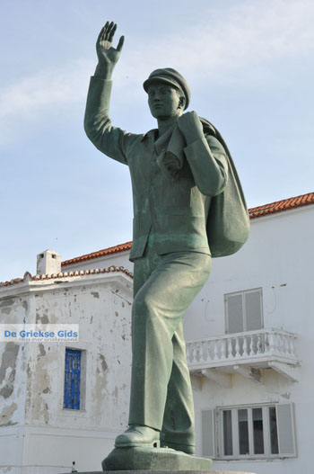 Andros-stad (Chora) | De Griekse Gids | Foto 111 - Foto van https://www.grieksegids.nl/fotos/eilandandros/andros-mid/eiland-andros-176.jpg