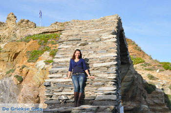 Andros-stad (Chora) | De Griekse Gids | Foto 116 - Foto van https://www.grieksegids.nl/fotos/eilandandros/andros-mid/eiland-andros-181.jpg