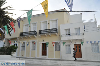 Andros-stad (Chora) | De Griekse Gids | Foto 128 - Foto van https://www.grieksegids.nl/fotos/eilandandros/andros-mid/eiland-andros-193.jpg