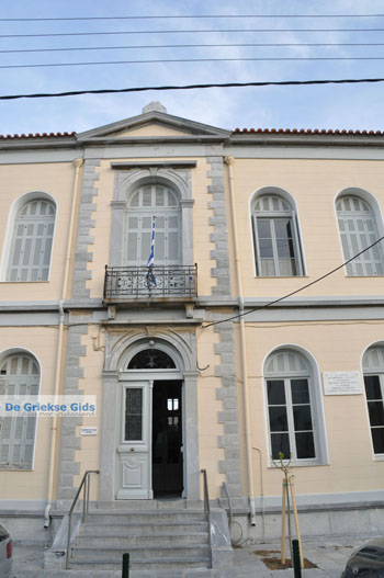 Andros-stad (Chora) | De Griekse Gids | Foto 138 - Foto van https://www.grieksegids.nl/fotos/eilandandros/andros-mid/eiland-andros-203.jpg