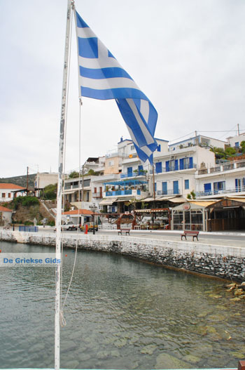 Batsi | Eiland Andros | De Griekse Gids | Foto 23 - Foto van https://www.grieksegids.nl/fotos/eilandandros/andros-mid/eiland-andros-233.jpg