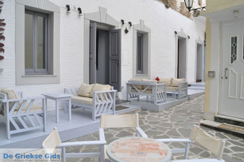 Batsi | Eiland Andros | De Griekse Gids | Foto 25 - Foto van https://www.grieksegids.nl/fotos/eilandandros/andros-mid/eiland-andros-235.jpg